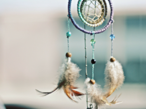 dream catcher - canva 800x600